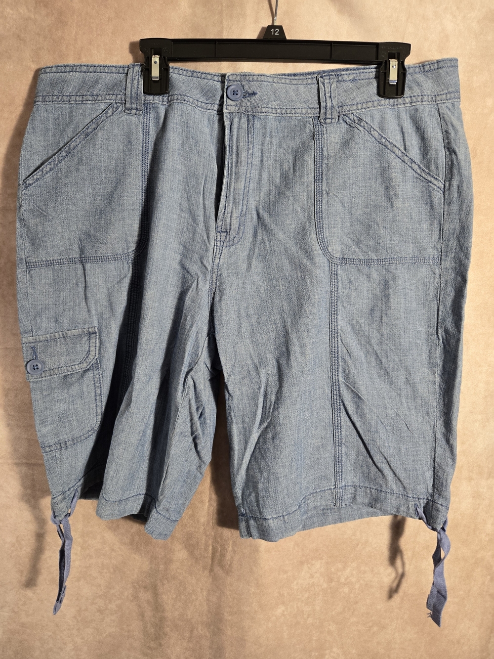 Women's Lightweight Chambray Cargo Shorts - Light Blue Sz 16 100% Cotton